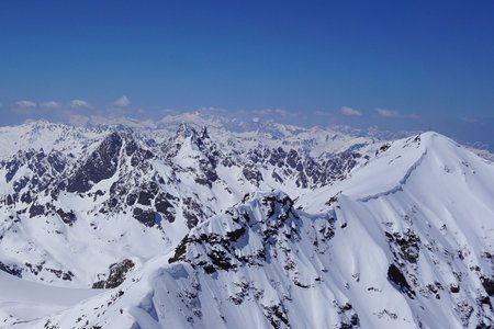Schneeglocke (3223m) von der Bielerhöhe durch das Klostertal