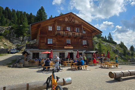 Dürrensteinhütte von Schluderbach - Wanderung