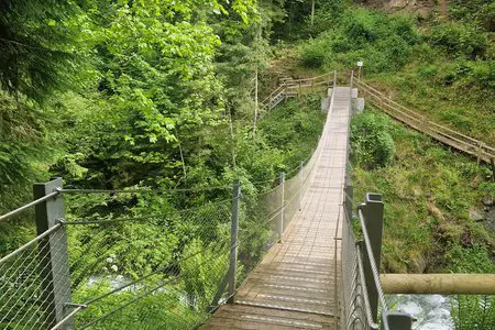 Hängebrücken-Rundwanderung am Kolsassberg