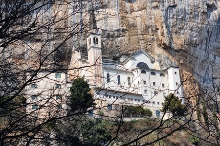 Wanderung von Brentino zur Madonna della Corona