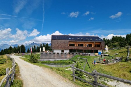 Starkenfeldhütte, 1936m - Rodenecker Alm