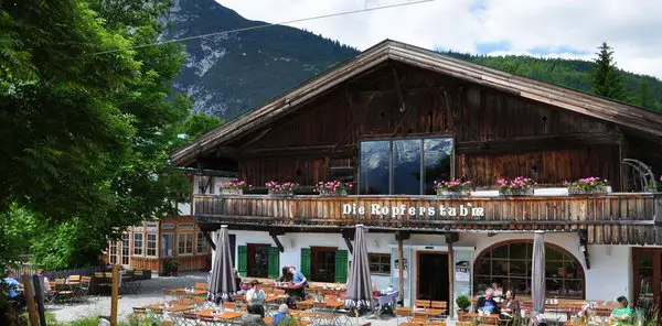 Wanderung Von Mösern Zum Lottensee Und Zur Ropferstub'm